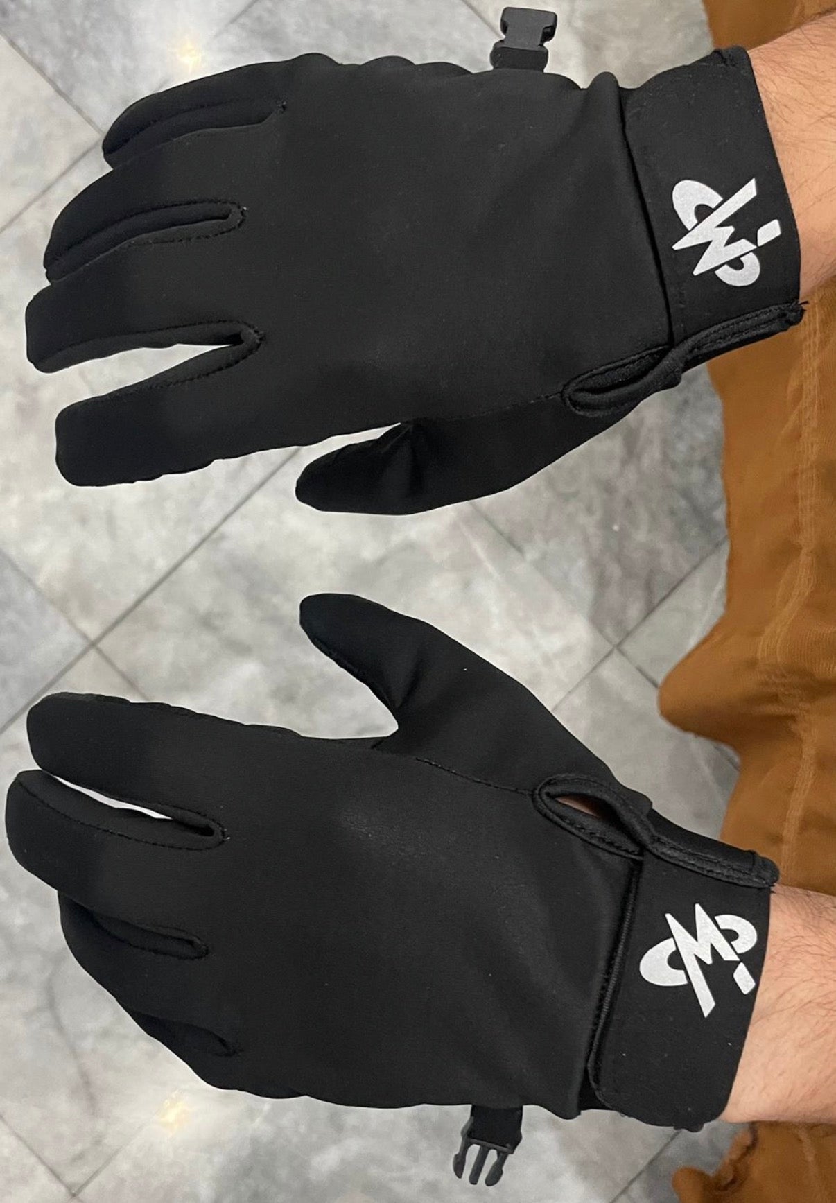 The Gloves (Preorder)